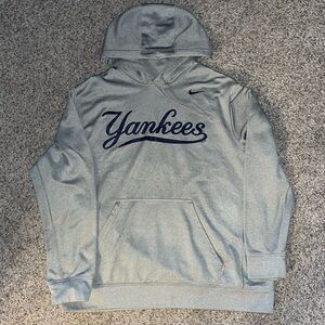 Nike Yankees hoodie, soft, thick, oversized (XL)
